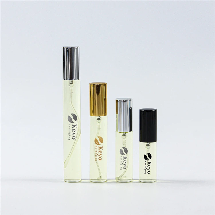 Maži kvepalų buteliukai